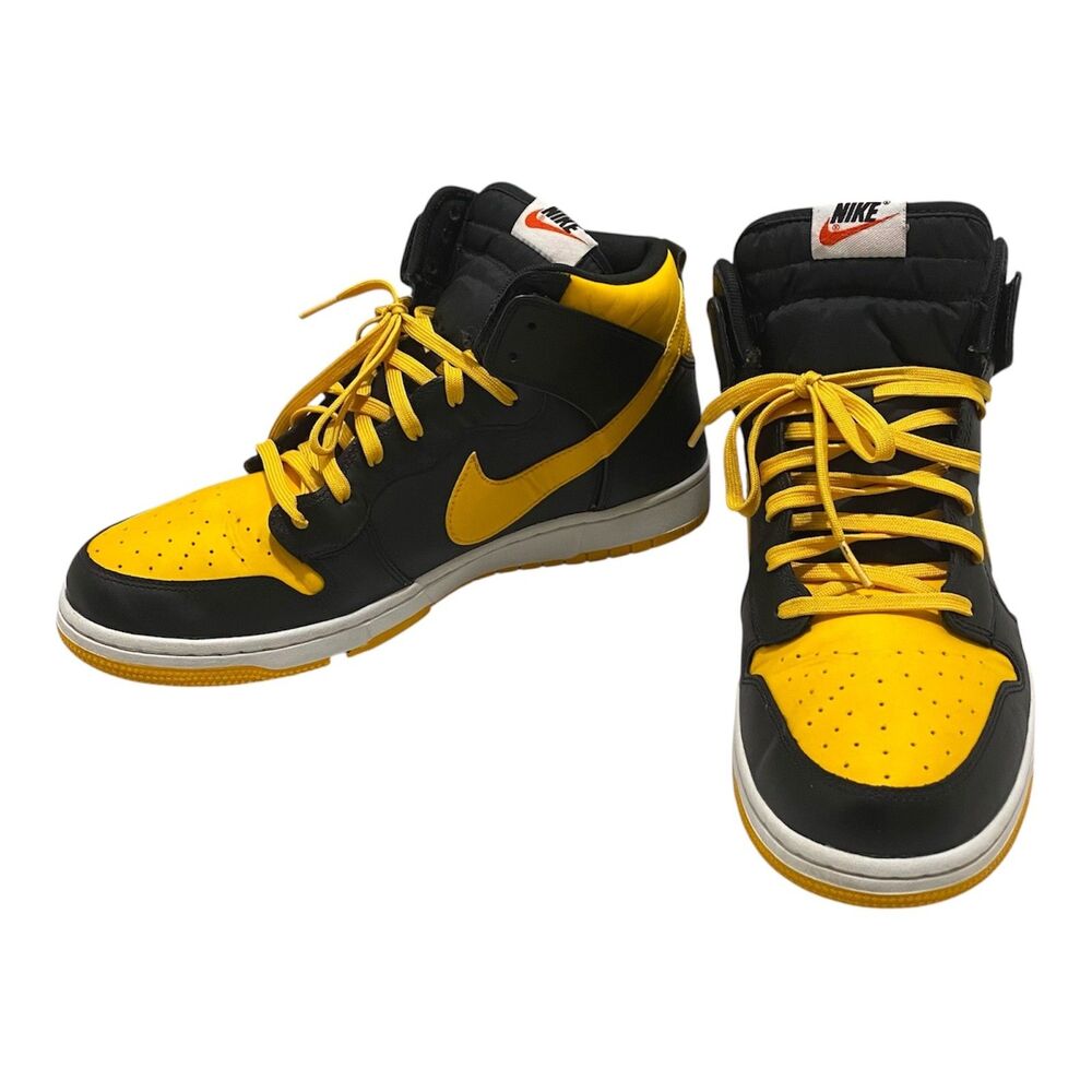 Nike Dunk CMFT Sneakers Mens Size 13 University Yellow Black Athletic Shoes